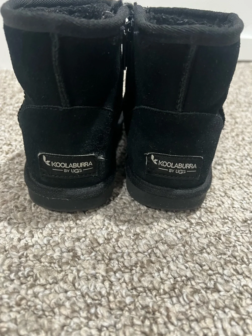 Koolaburra by UGG Kids Black Mini Boots Zip Back Cozy Winter size 1